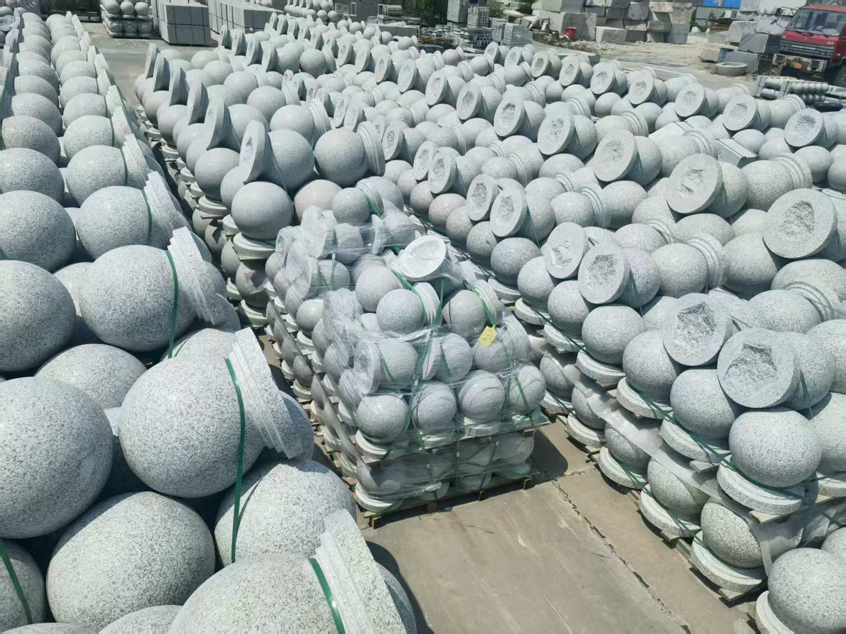 南昌 花岗岩实心圆球，石球，挡车球，挡车石，车止石，路障石。