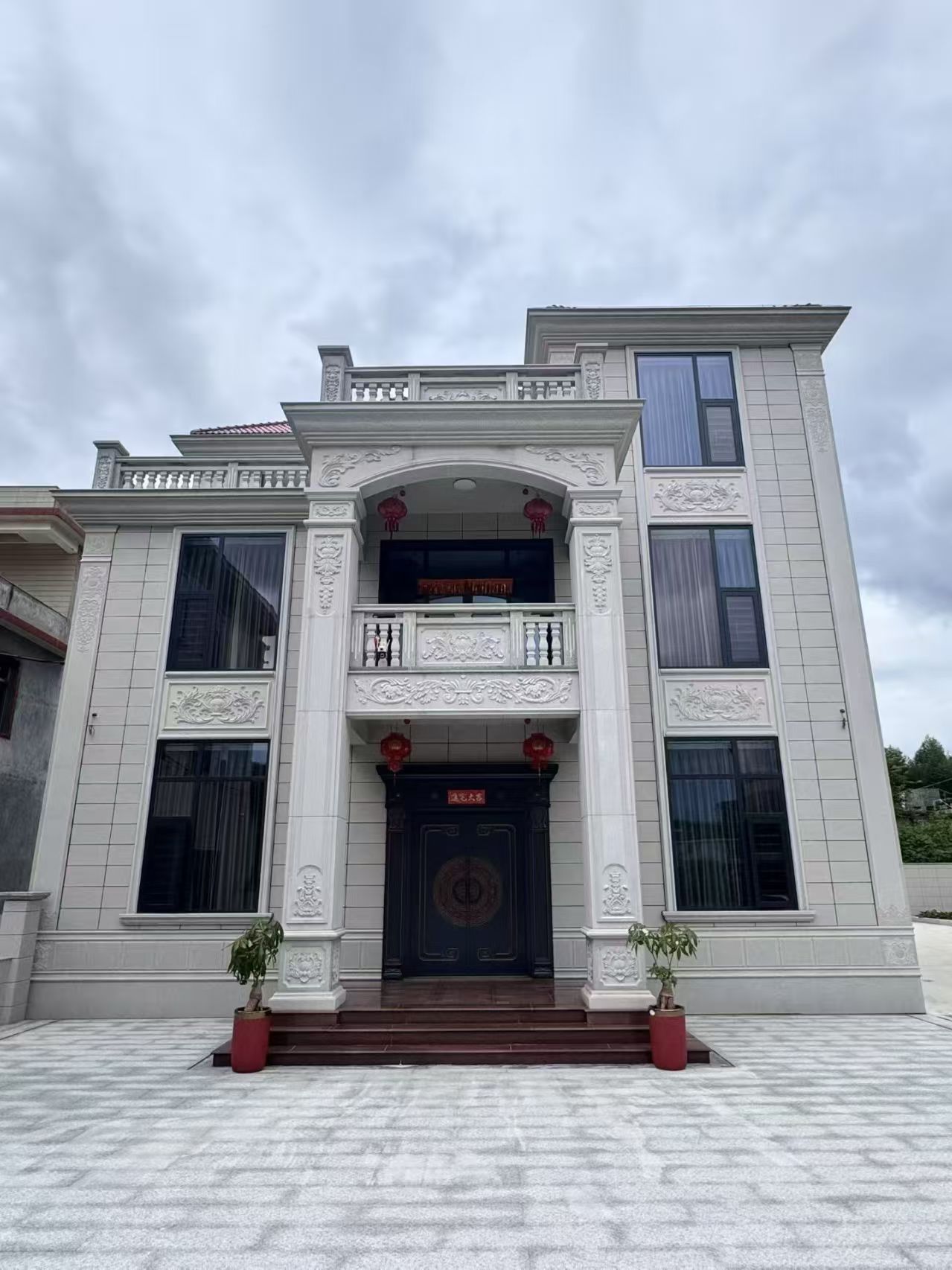 南昌 芝麻白石材别墅干挂案例展示