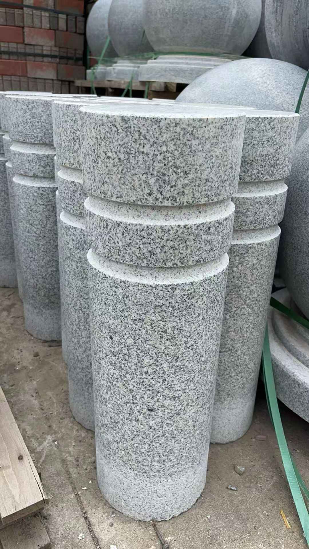 南昌 芝麻白花岗岩挡车柱、隔离柱多少钱
