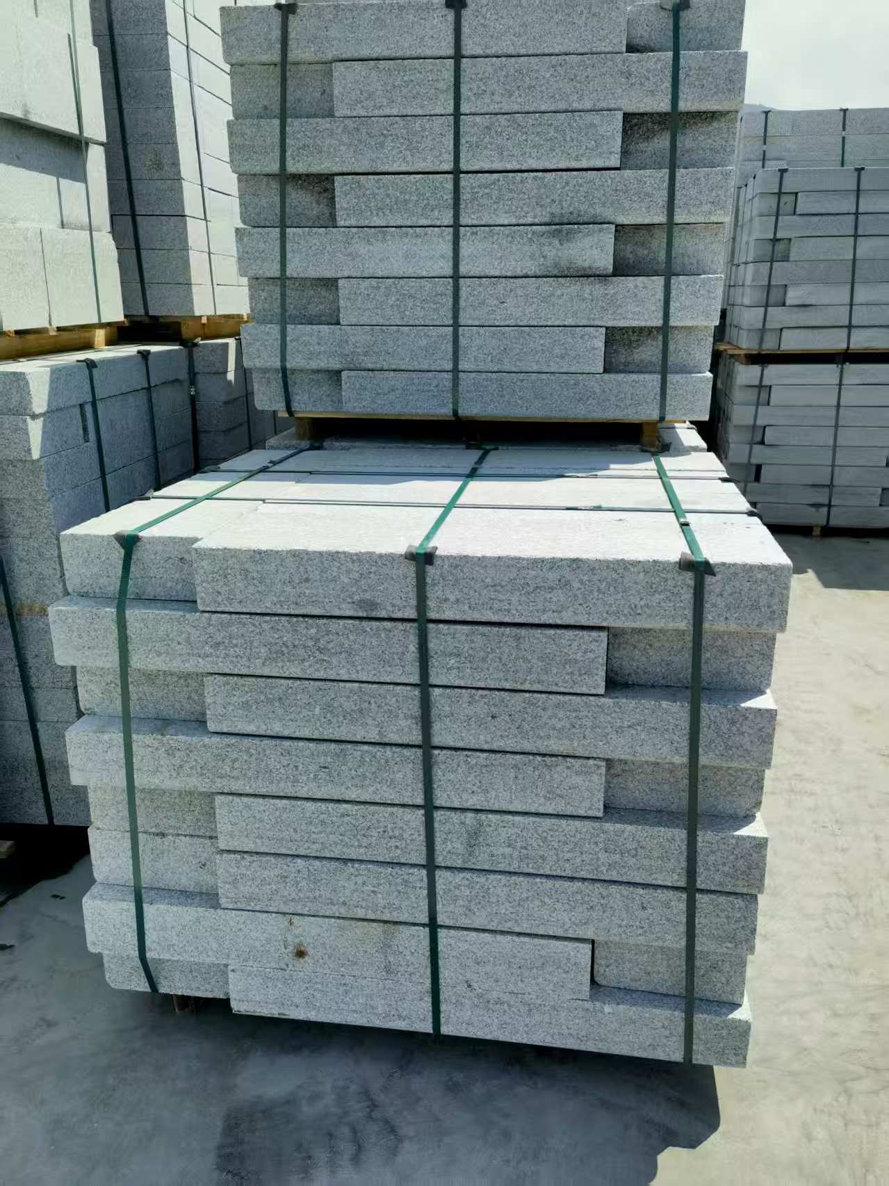 南昌 芙蓉白花岗岩路沿石、平石尺寸标准，色泽均匀