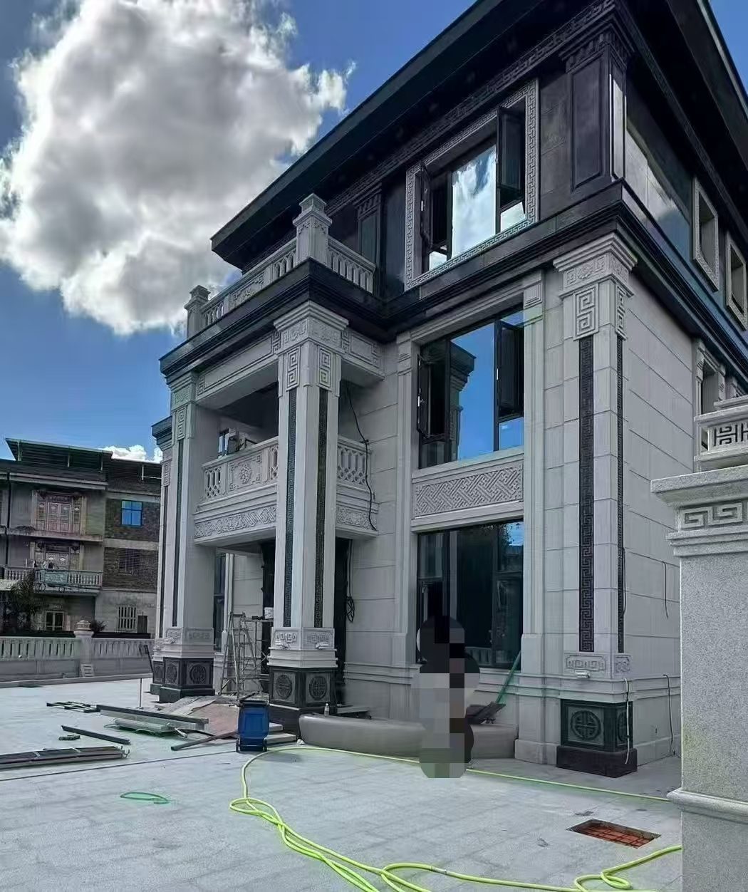 南昌 别墅干挂，芝麻白与芝麻黑完美配合